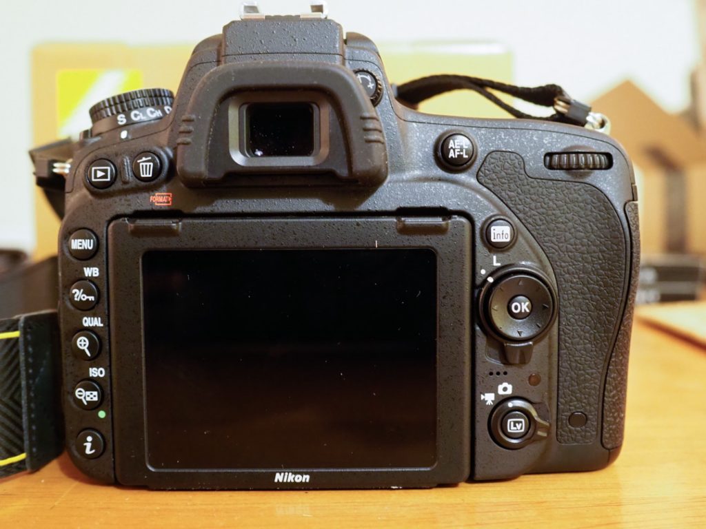 photograph of the back of the nikon d750 camera