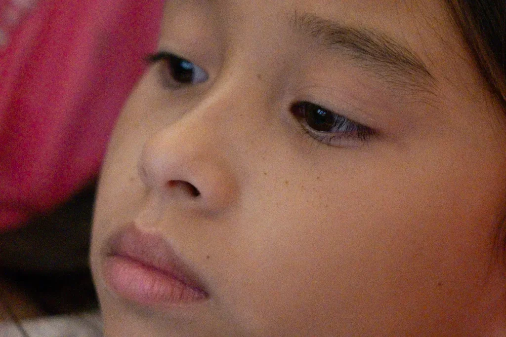 100% crop of a Fuji X-T5 photo taken at ISO 6400 with no noise reduction applied. 