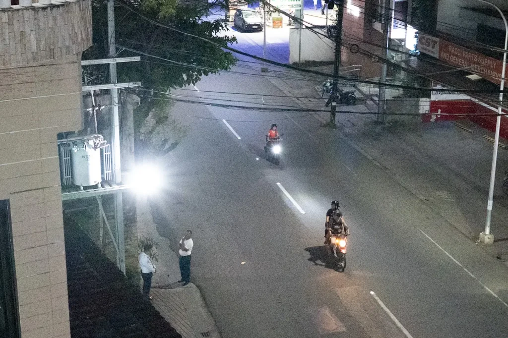 A photo ofa Dumaguete street taken at night using ISO 64,000 on the Nikon Z6III. 